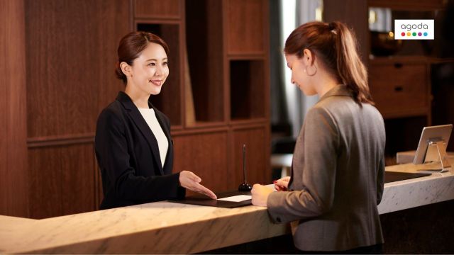 The Saturday Night That Can Double a Hotel Bill