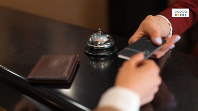 The Wedding Weekend That Turns a Hotel Search Into a Timing Problem