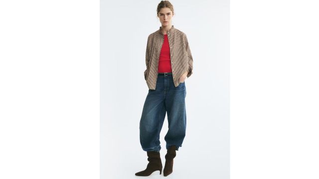 Frill-trimmed Button-front Blouse