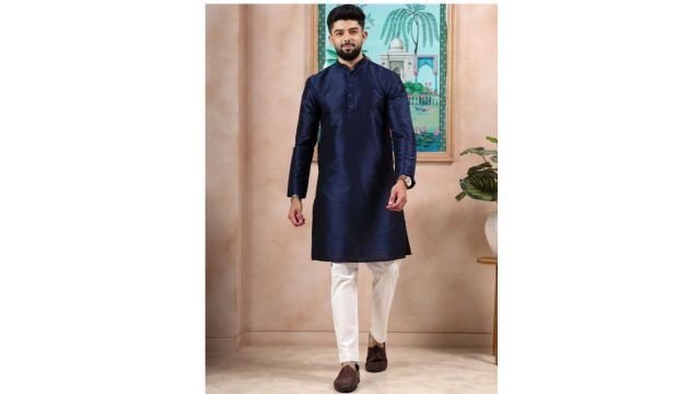 Koshin Geometric Woven Design Mandarin Collar Jacquard Silk Straight Kurta