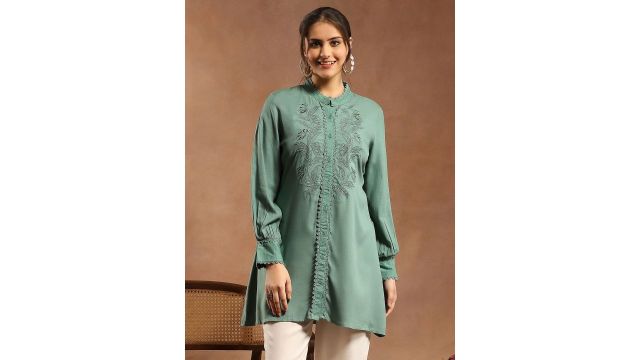 Nayam By Lakshita Women Solid Embroidered A-line Viscose Rayon Tunic