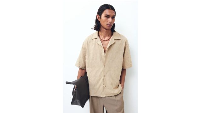 Relaxed Fit Textured Resort Shirt in Dark Beige