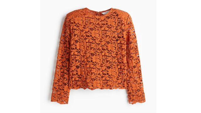 Shoulder-pad Lace Blouse